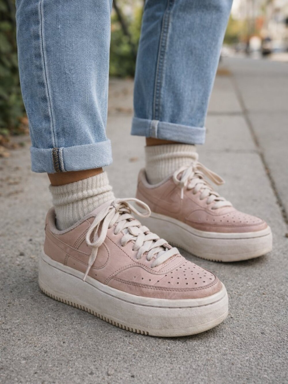 🪷 Nike Women’s Blush Pink Suede Platform Sneakers